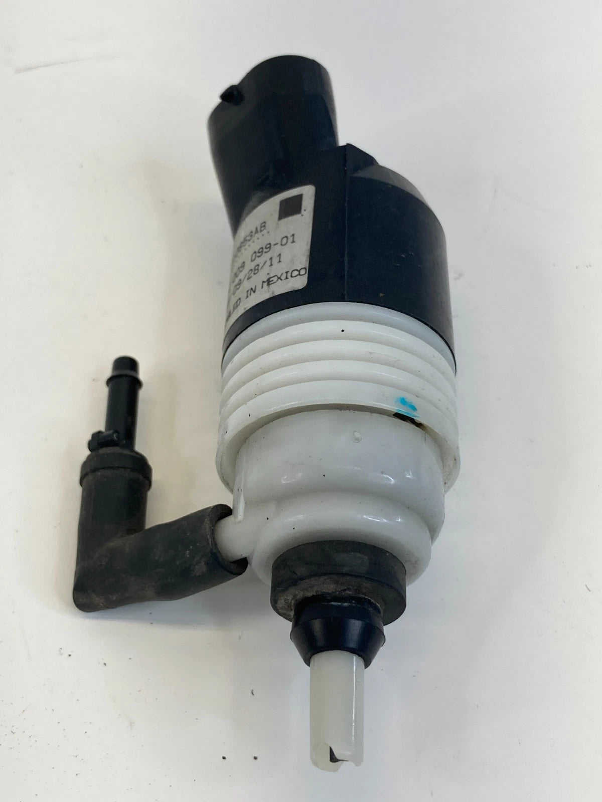 2009-2017 Chevrolet Traverse Front Windshield Wiper Washer Pump Assy ELB10853AB