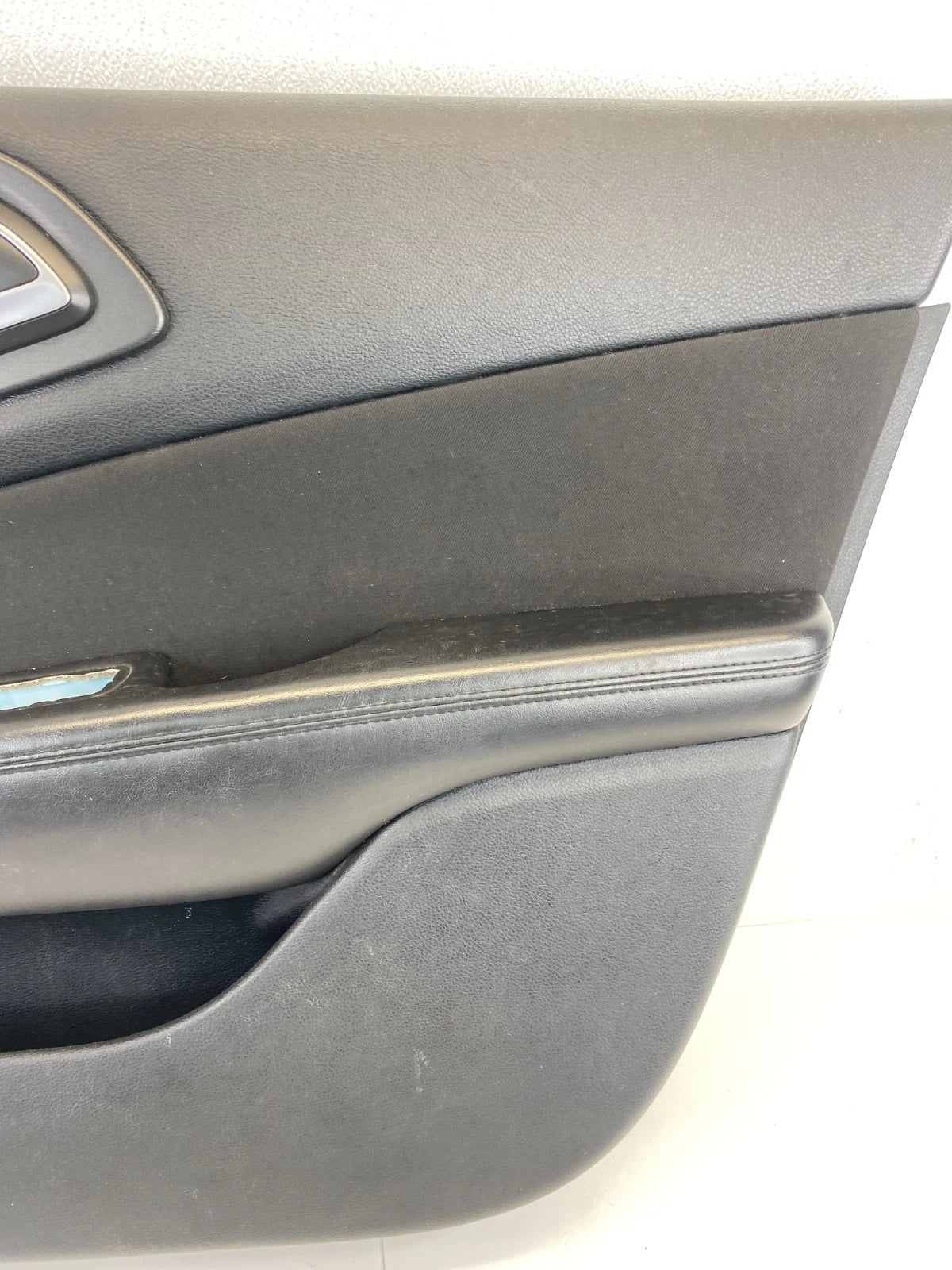 2015-2017 Chrysler 200 Front Right Side Interior Door Panel Assy 5MC30DX9AB OEM