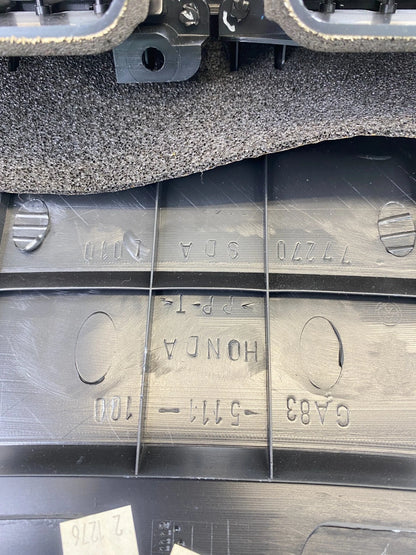 2004-2007 HONDA ACCORD CENTER DASH A/C AIR VENT GRILLE BEZEL TRIM 77270-SDA-L010