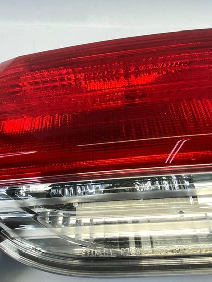 2008-2010 HONDA ODYSSEY RIGHT PASSENGER SIDE INNER TRUNK GATE TAIL LIGHT OEM