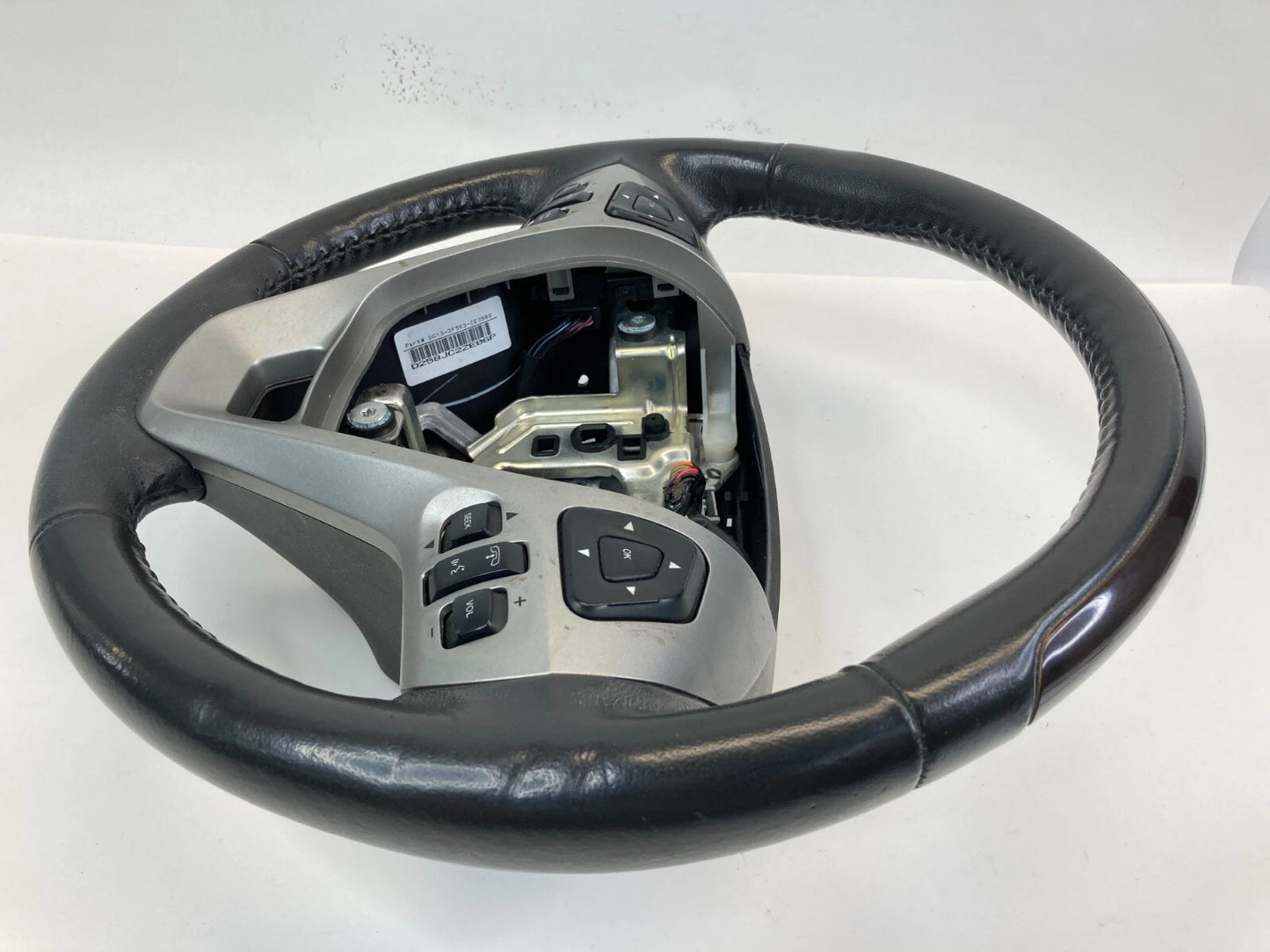 2013-2019 FORD TAURUS STEERING WHEEL W CONTROLS DG13-3F563-CE OEM
