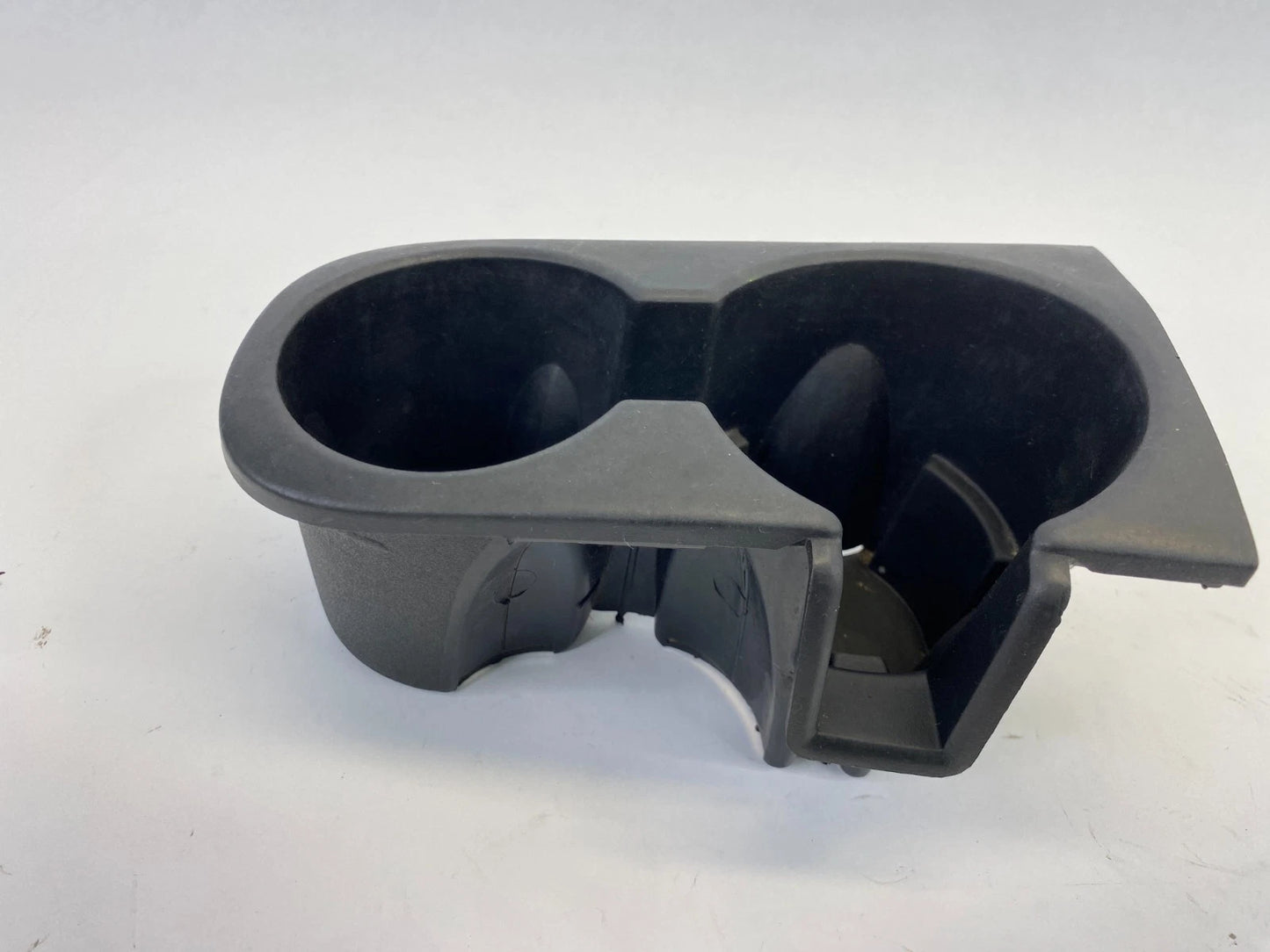 2005-2007 JEEP LIBERTY FLOOR CONSOLE RUBBER INSERT CUP HOLDER CUP 1096000AB OEM