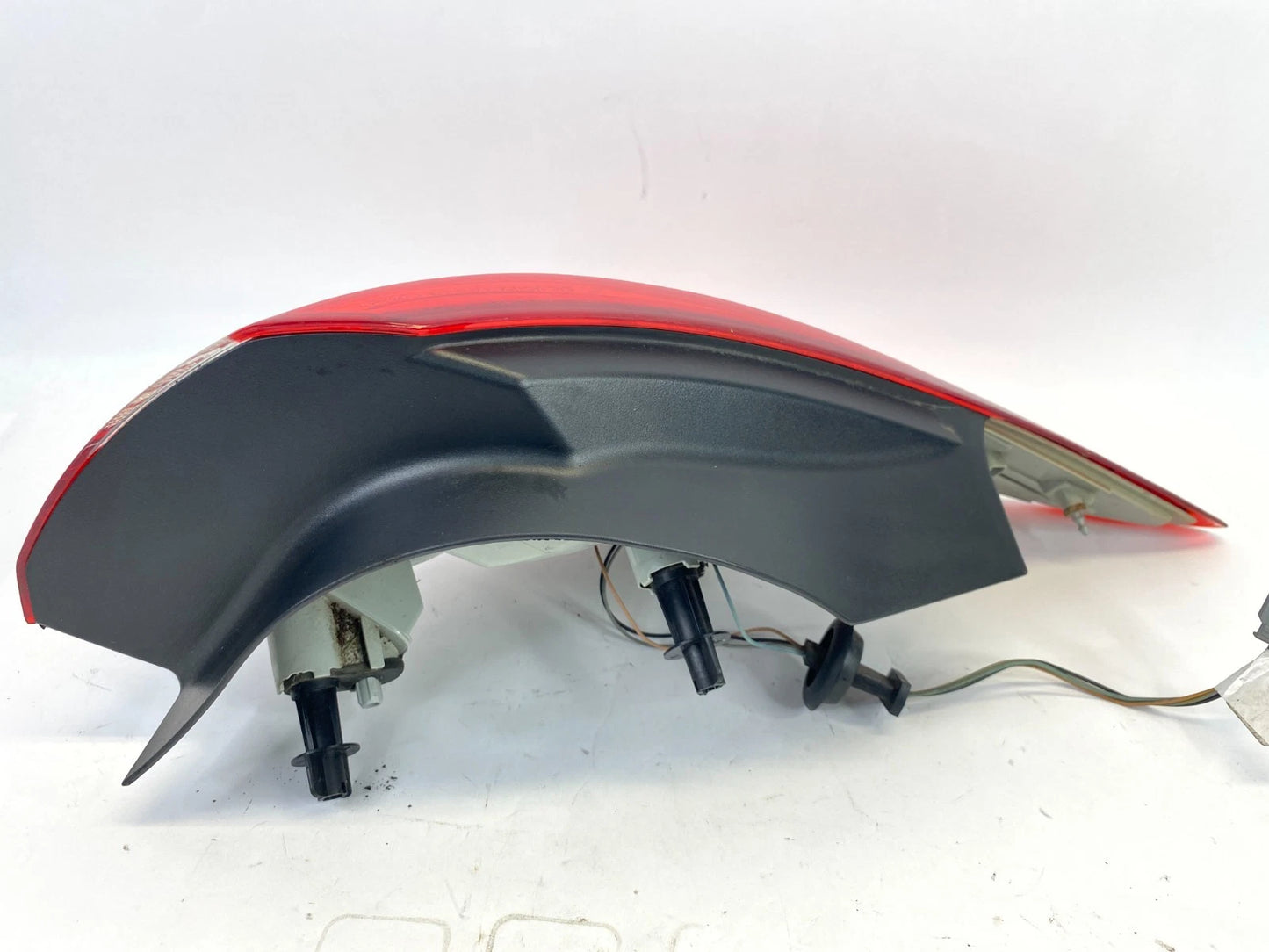 2012 2013 2014 FORD FOCUS SEDAN LEFT DRIVER OUTER TAIL LIGHT TAILLAMP OEM