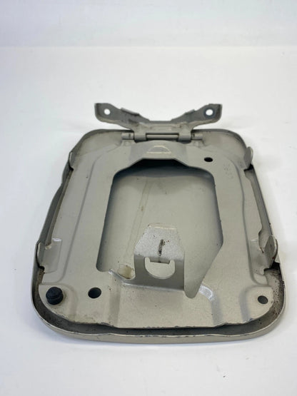 2000-2006 MAZDA MPV FUEL FILLER TANK DOOR GAS LID COVER ASSY 4F SAND MICA OEM