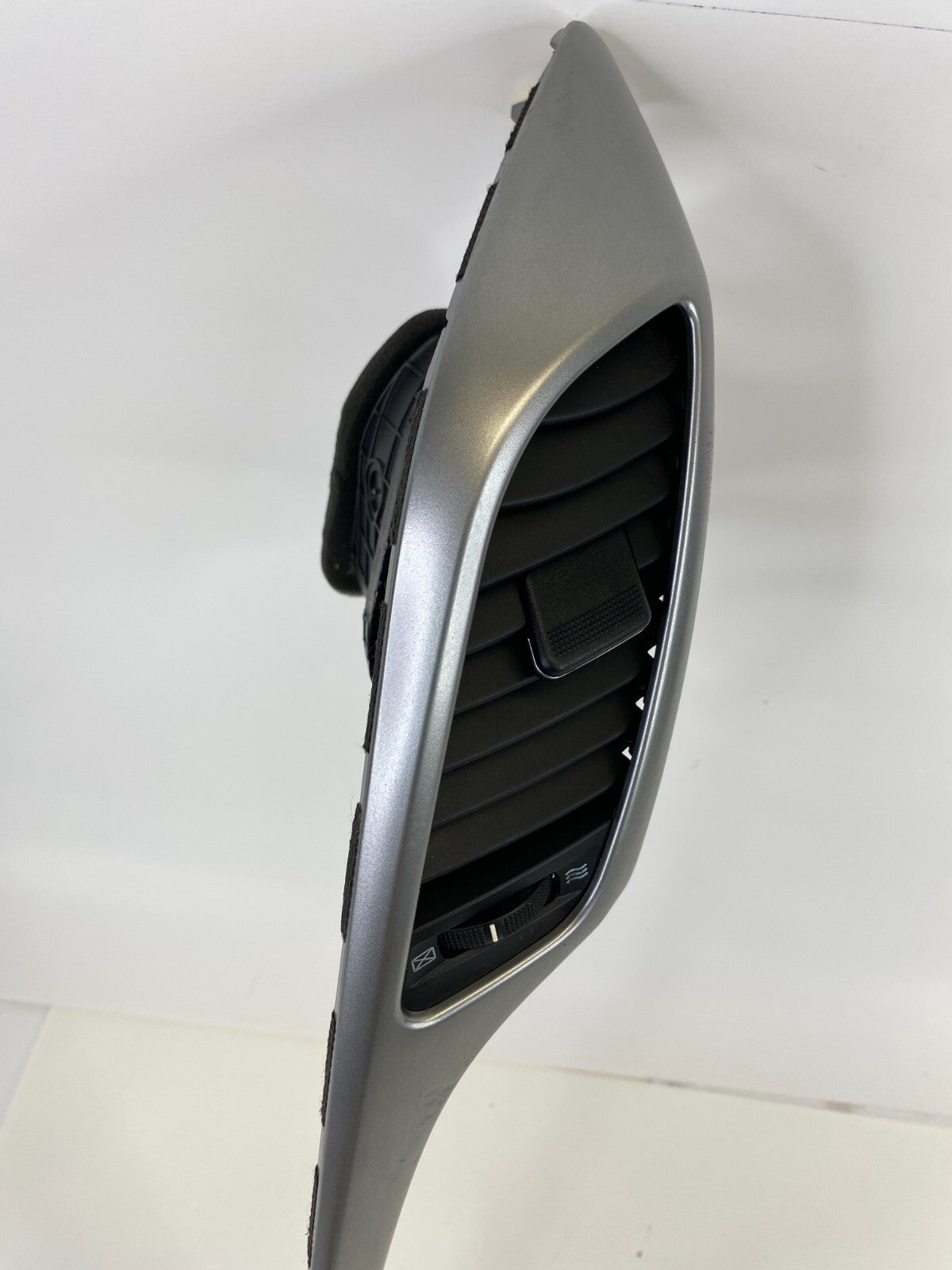 13-17 Hyundai Elantra GT Center Right Interior Garnish Molding Air Vent Duct OEM