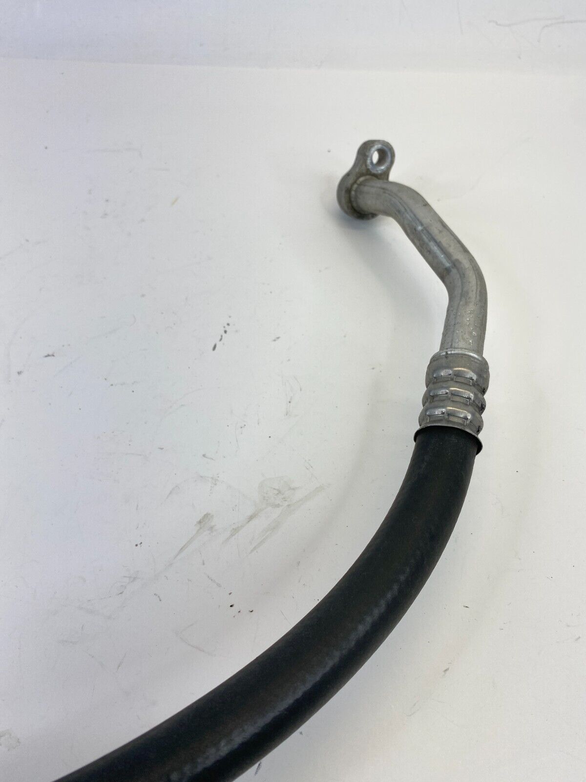 2012-2015 Chevrolet Captiva Sport A/C AC Refrigerant Suction Hose Line Assy OEM