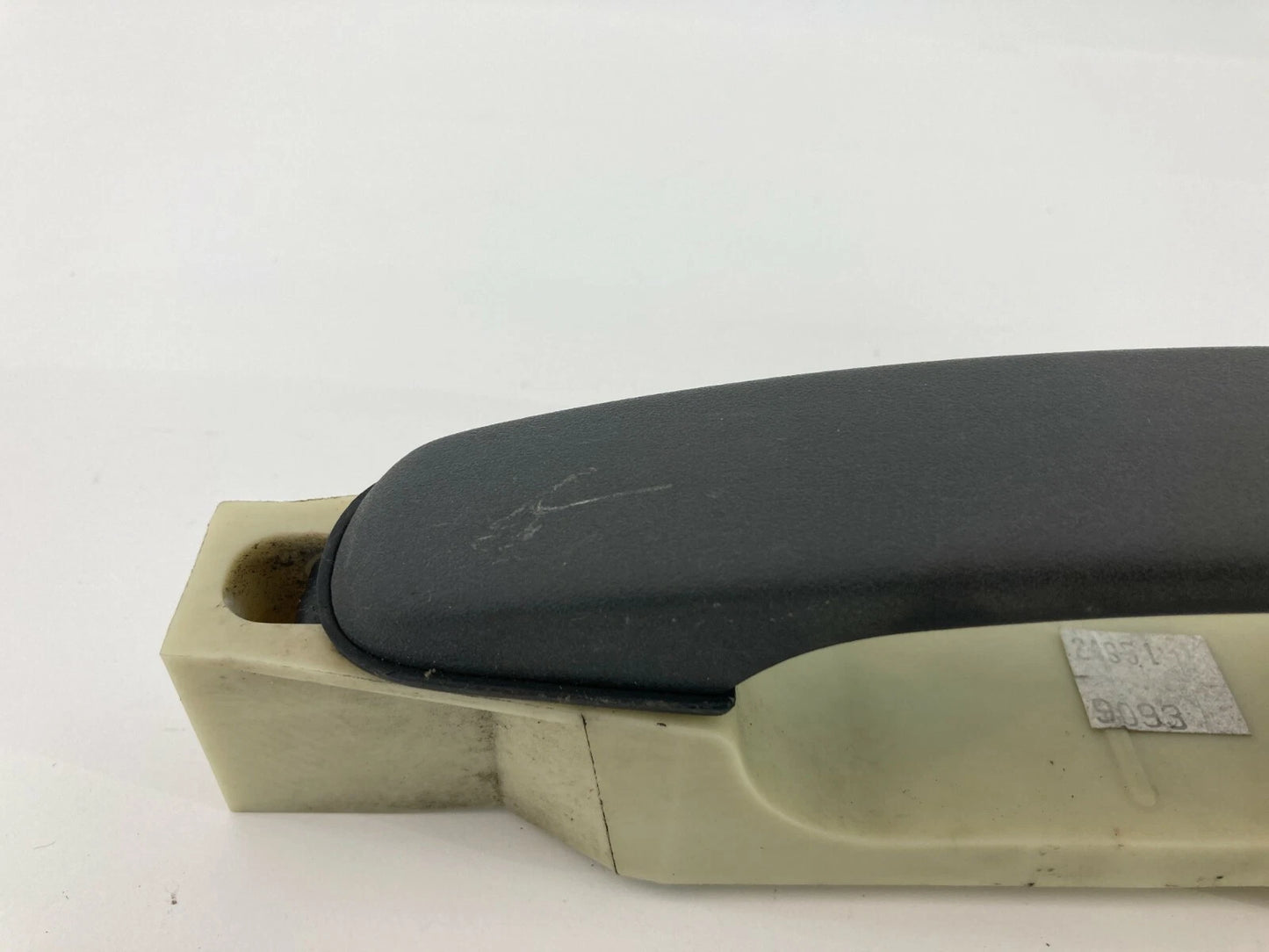 2005-2009 CHEVROLET CHEVY FRONT RIGHT PASSENGER EXTERIOR DOOR HANDLE BLACK MODEL