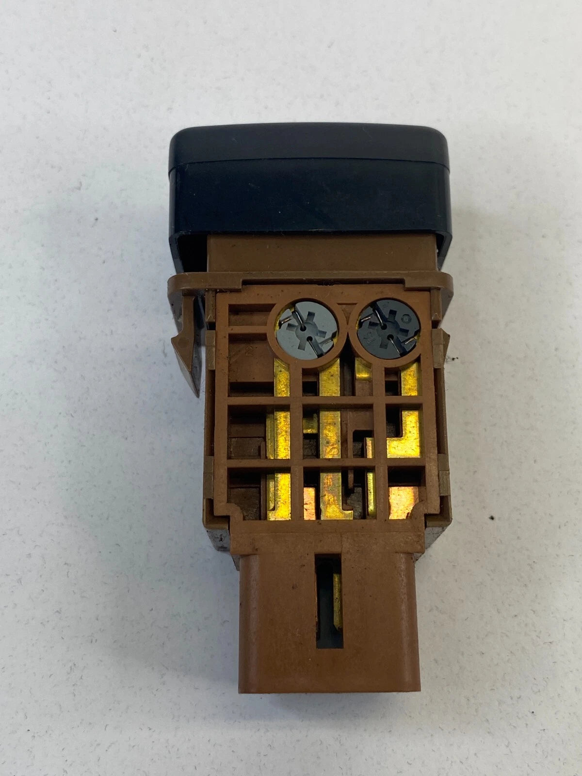 2000-2004 00-04 SUBARU OUTBACK SEDAN 4-DR DASH CRUISE CONTROL SWITCH BUTTON OEM