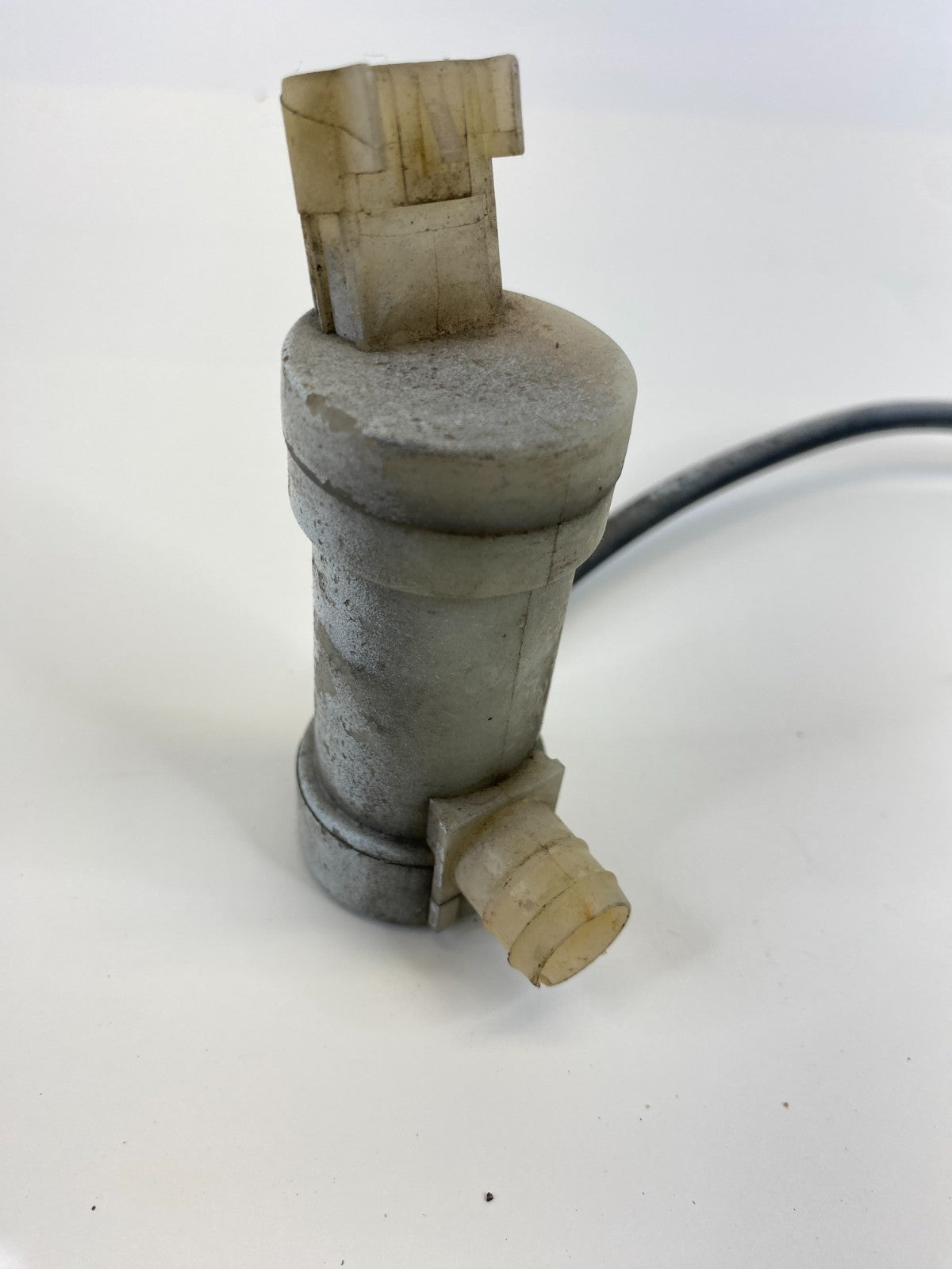 2006-2017 Hyundai Accent Windshield Wiper Fluid Washer Pump OEM