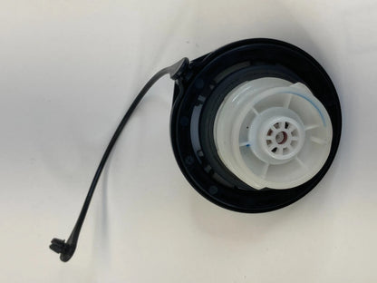 2005-2019 KIA SORENTO 04-06 KIA RIO FUEL FILLER TANK GAS CAP LID COVER OEM