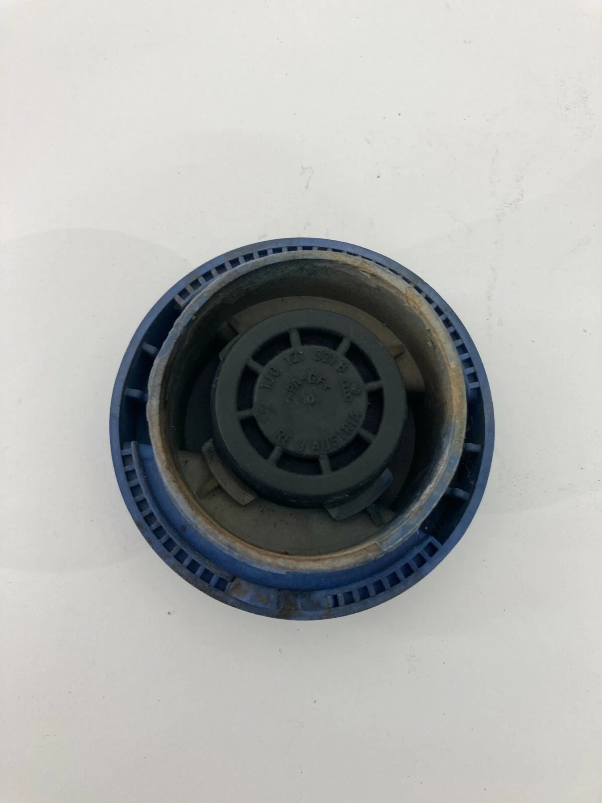 2001 01 AUDI A6 EXPANSION TANK CAP COOLANT RESERVOIR RECOVERY OVERFLOW RADIATOR