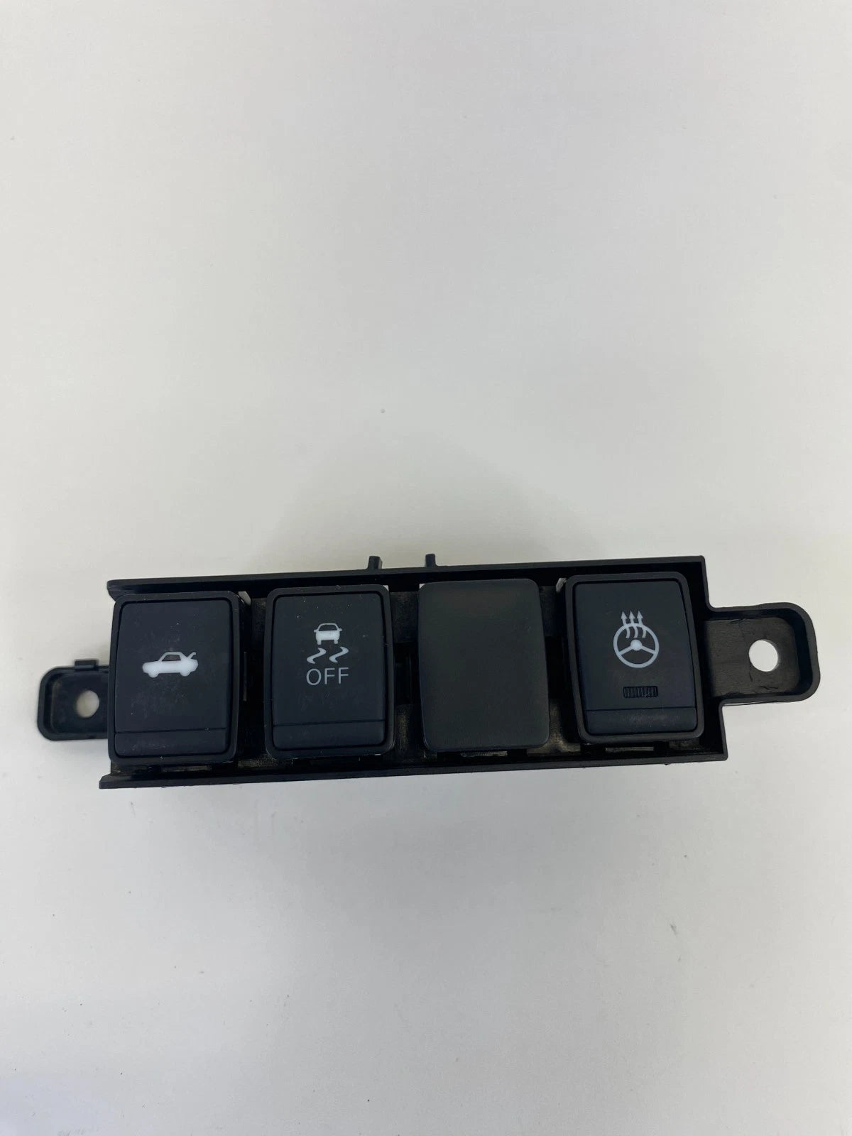 2013-2018 Nissan Altima Traction Control & Trunk Open w/ Heated Steering Switch