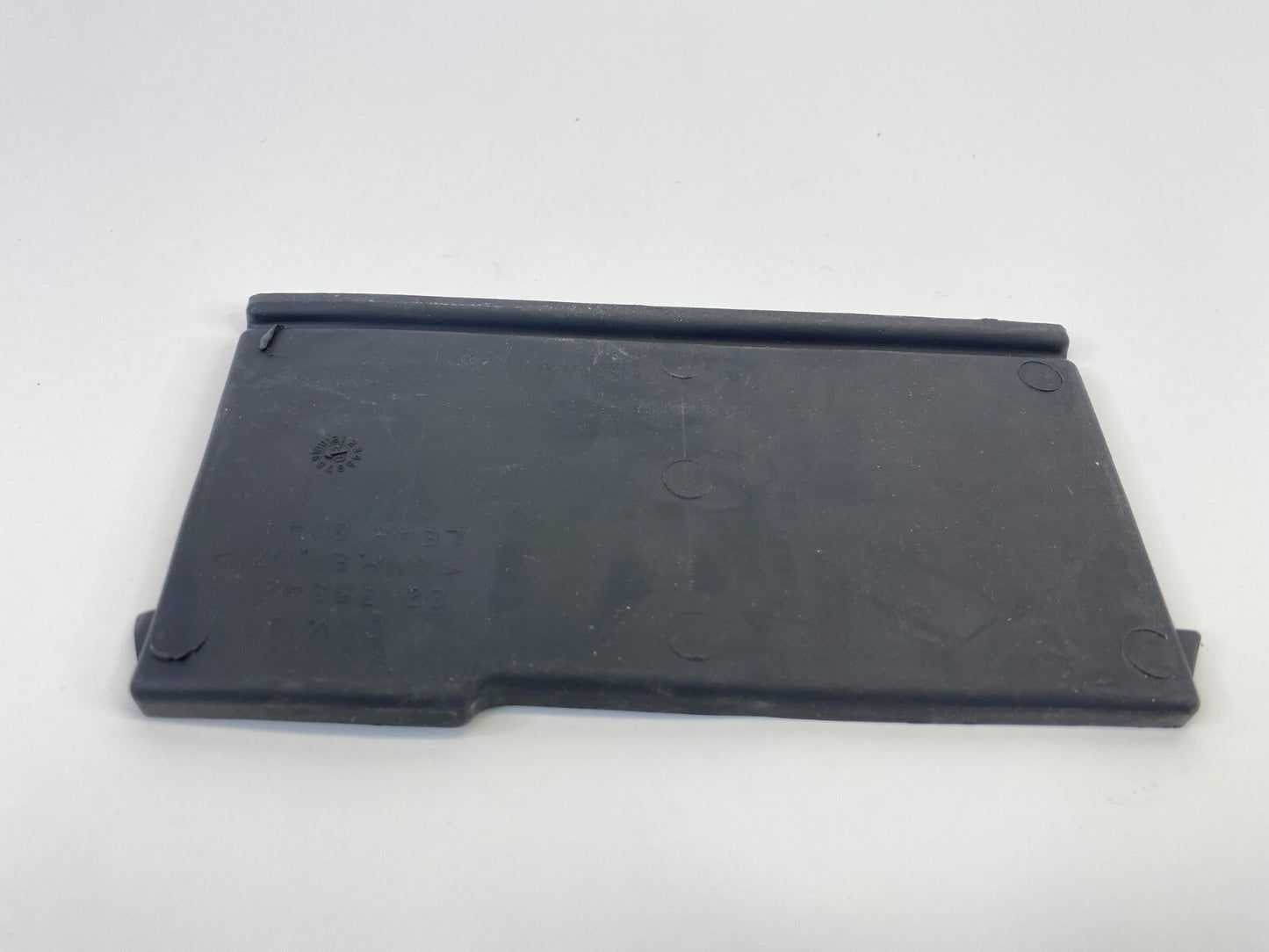 2002-2007 Saturn Vue Front Dash Lower Storage Compartment Rubber Mat 22675342