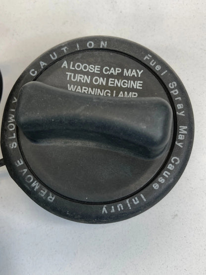 03-06 MERCEDES-BENZ E320 SEDAN FUEL FILLER DOOR LID GAS COVER A-211-584-46-17