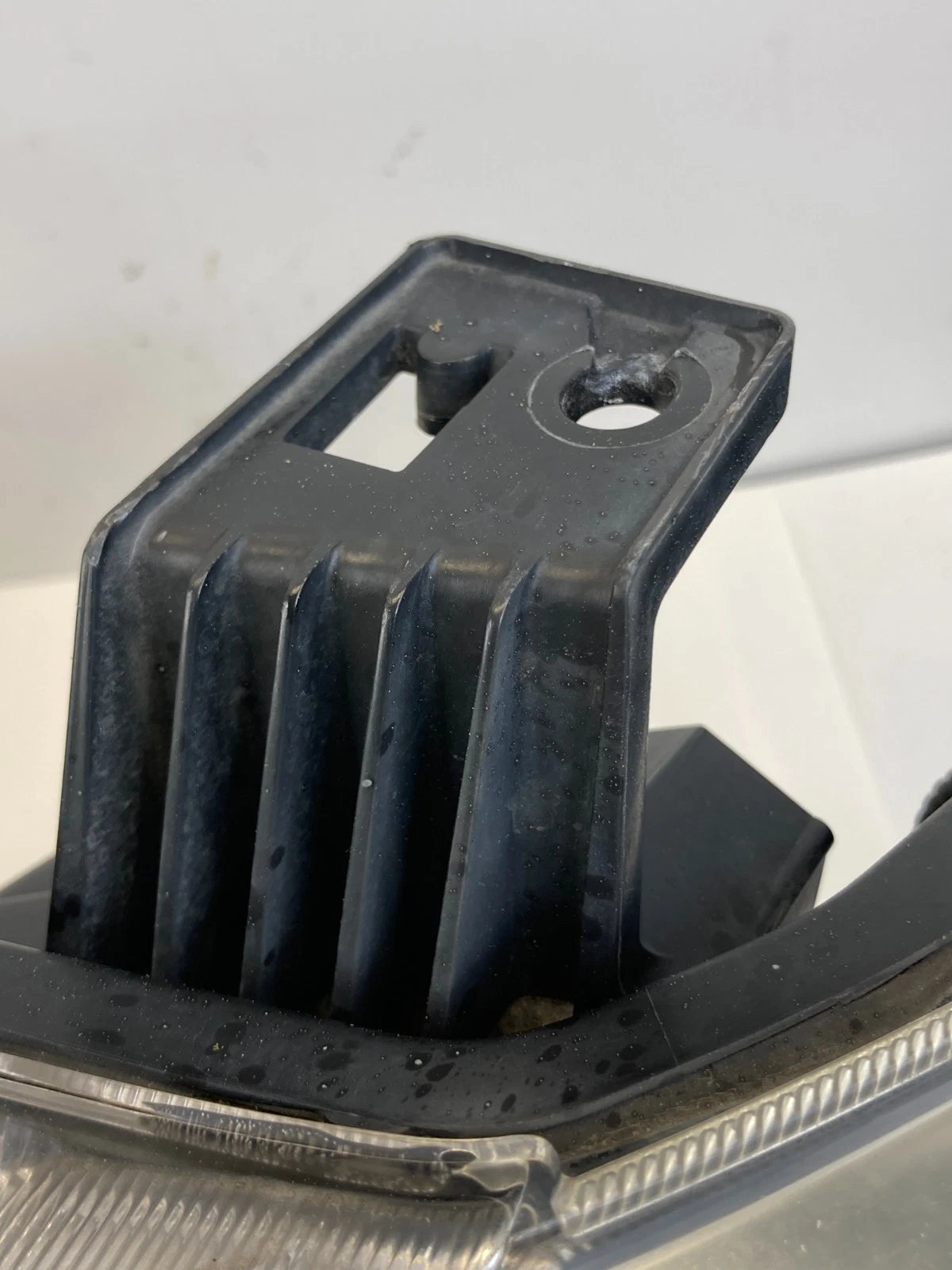 2012-2017 Nissan Quest Front Left Driver Headlight Headlamp Halogen OEM