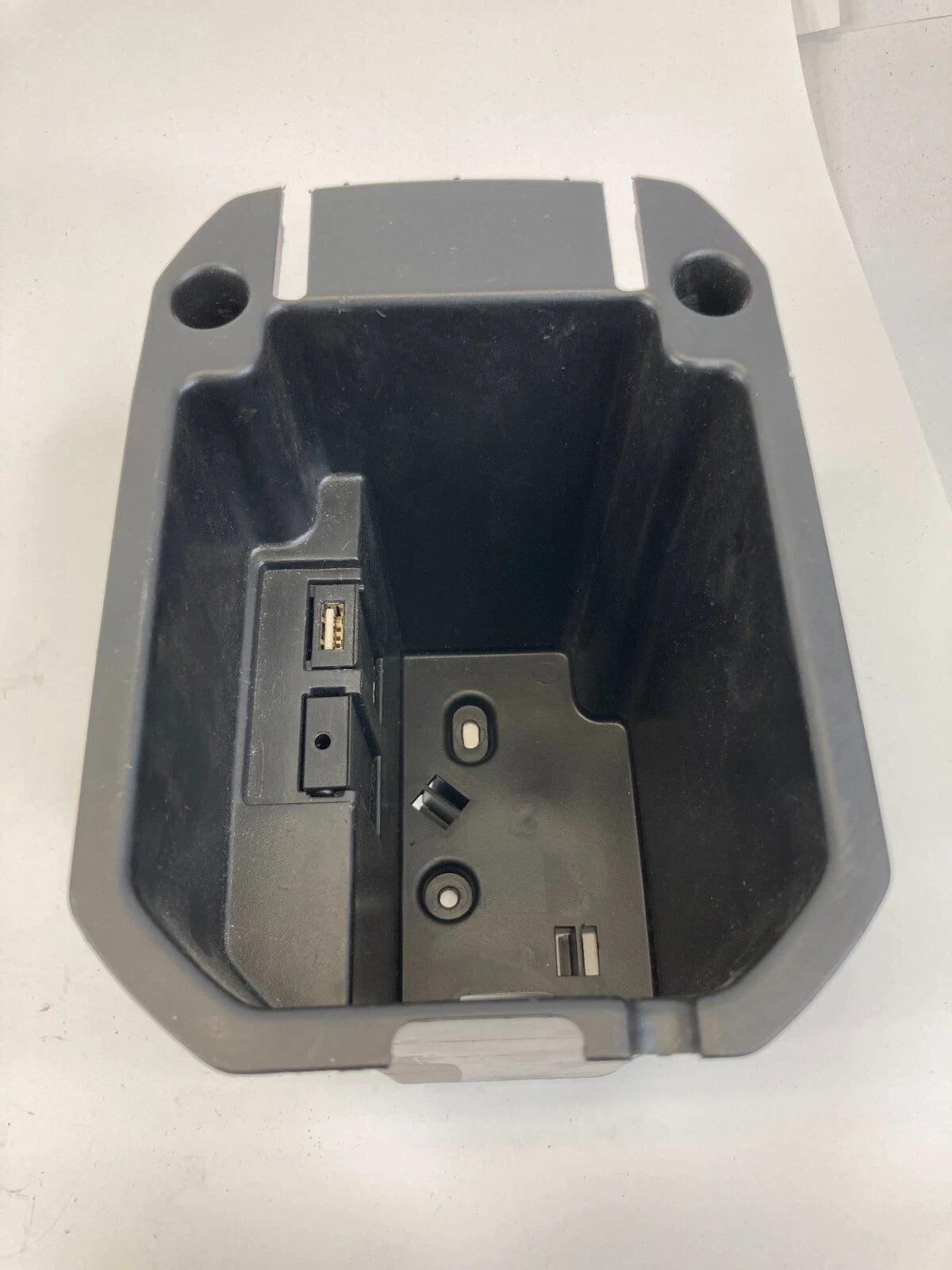 2011-2016 CHEVROLET CRUZE CENTER CONSOLE STORAGE COMPARTMENT W/ AUX USB