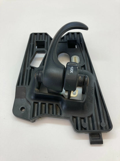 1997-2003 CHEVROLET MALIBU RR RIGHT PASSENGER INTERIOR DOOR HANDLE OEM 22601596