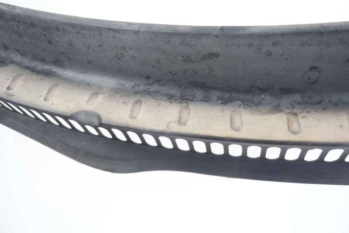 1998-2010 VW NEW BEETLE UPPER WINDSHIELD DEFROSTER NOZZLE VENT COVER TRIM OEM