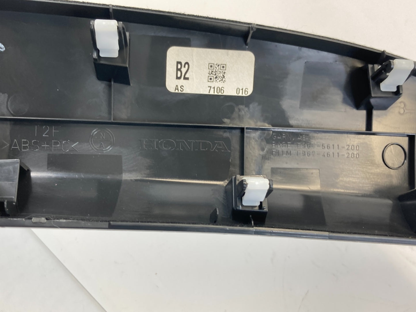 2016 2017 Honda Accord Dash Right Side AC Air Vent Grille w/ Bezel E967-5611-200