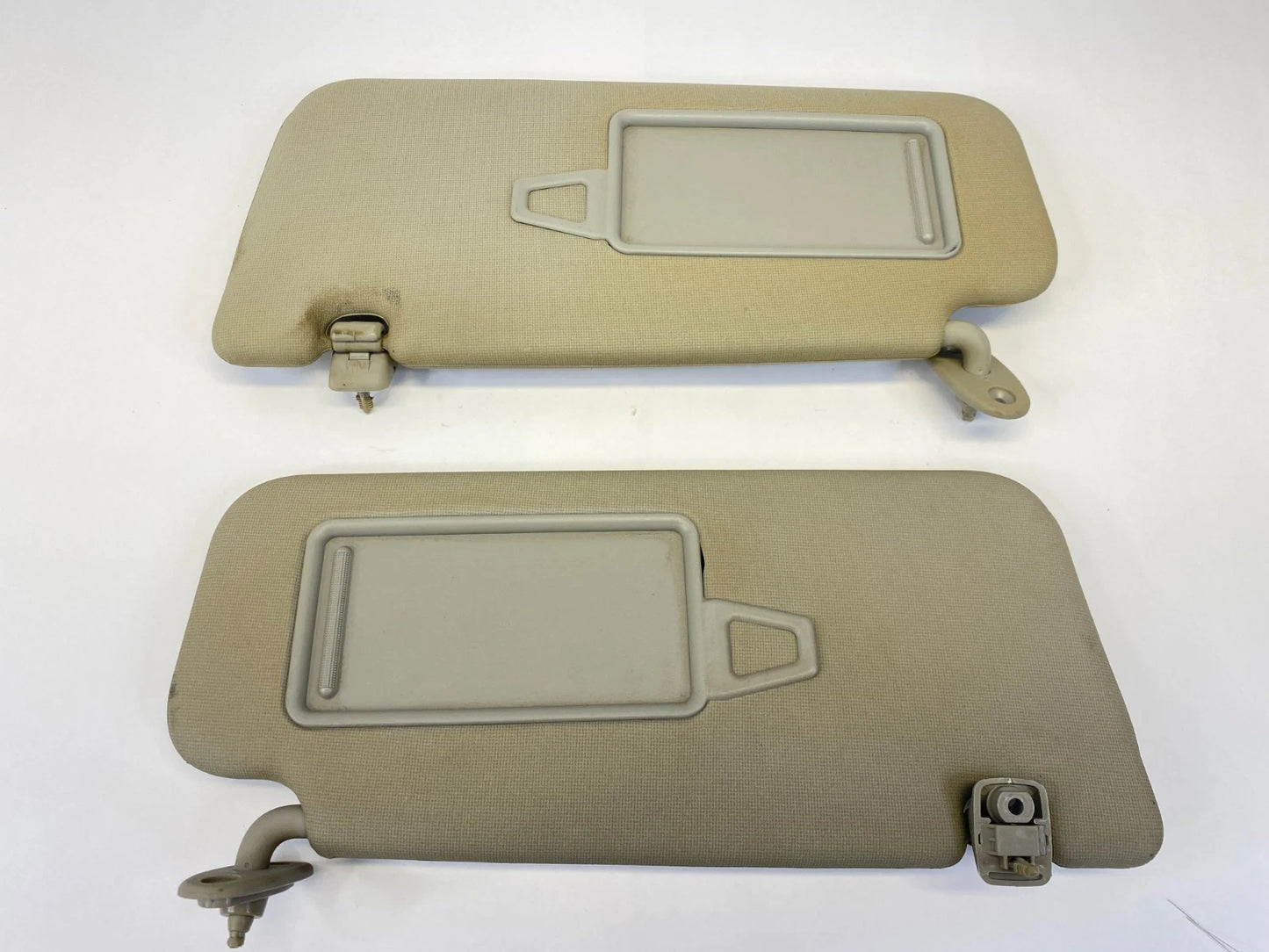 2010-2013 KIA FORTE FRONT LEFT AND RIGHT SUNVISOR SHADE MIRROR PAIR SET OEM