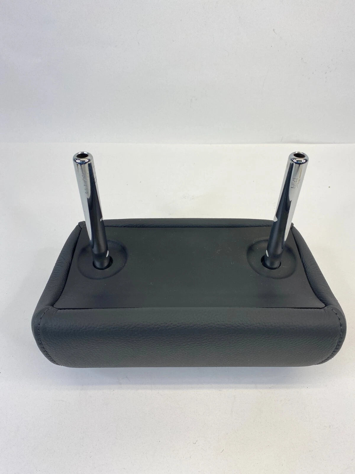 2005-2007 AUDI A6 QUATTRO REAR CENTER RIGHT PASSENGER SEAT HEADREST HEAD REST