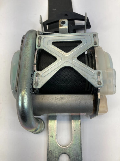 2007 CHRYSLER 300 FRONT RIGHT PASSENGER SIDE SEAT BELT RETRACTOR P1EU001DVAA OEM