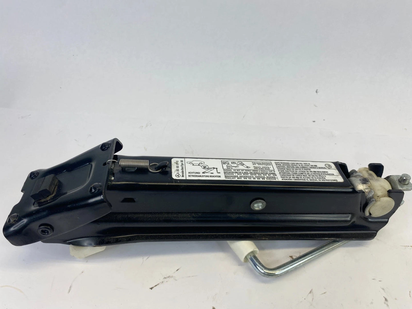 2003-2005 MERCEDES-BENZ C240 WAGON SPARE TIRE JACK & TOOL KIT W/ CASE OEM
