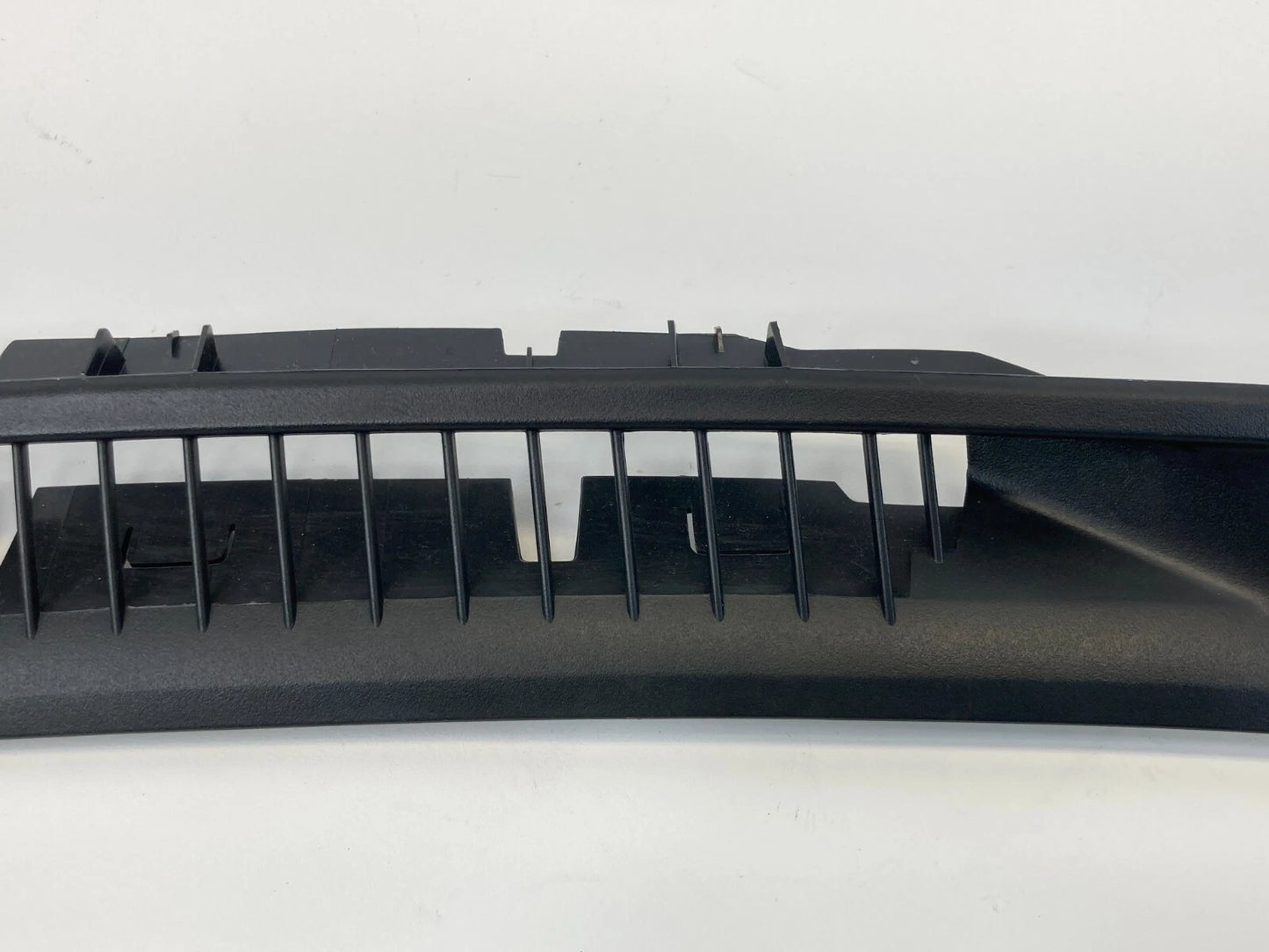 13-19 NISSAN SENTRA DASH UPPER RIGHT WINDSHIELD DEFROSTER NOZZLE GRILLE TRIM OEM