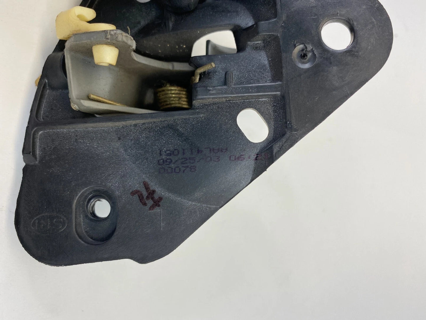 2004-2007 DODGE CARAVAN FRONT LEFT DRIVER SIDE INTERIOR DOOR HANDLE 04894119A