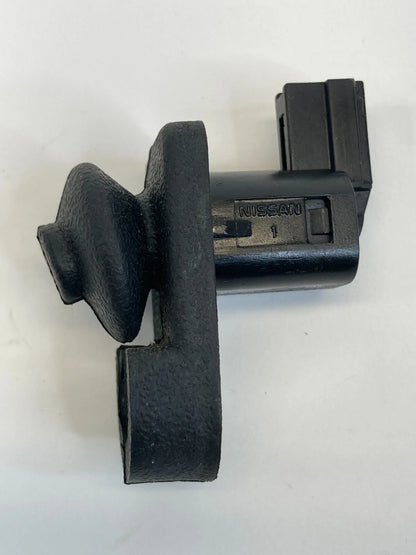 07-12 VERSA 08-11 NISSAN ROGUE REAR LEFT DOOR COURTESY LIGHT AJAR JAMB SWITCH