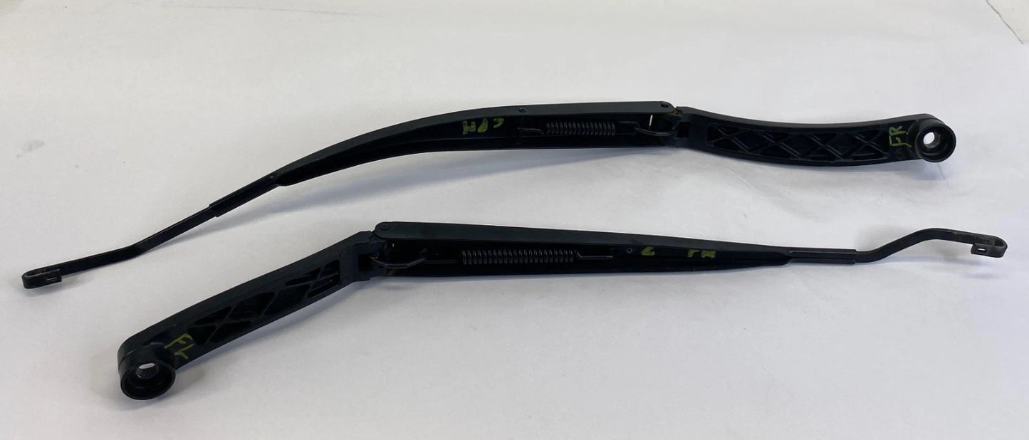 2011-2015 KIA SORENTO FRONT WINDSHIELD LEFT & RIGHT WIPER ARM PAIR SET OEM