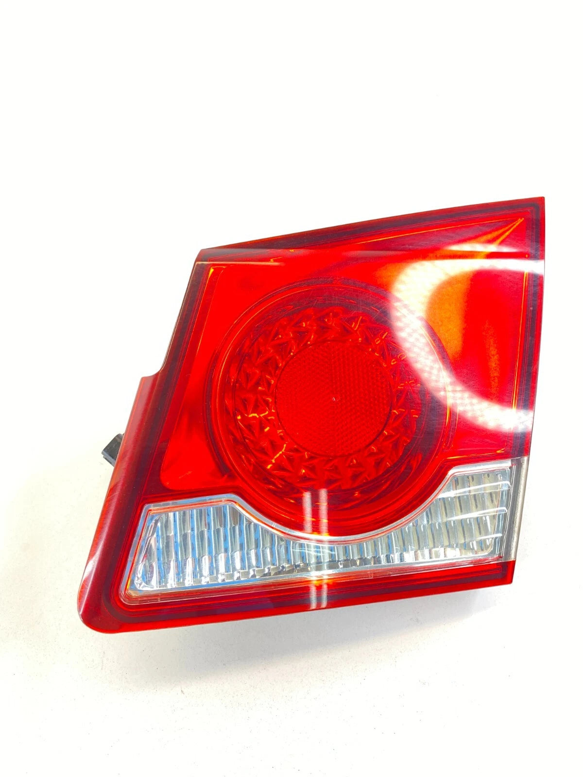 2011-2016 CHEVROLET CRUZE REAR RIGHT SIDE TAIL LIGHT INNER TAILLIGHT LAMP OEM