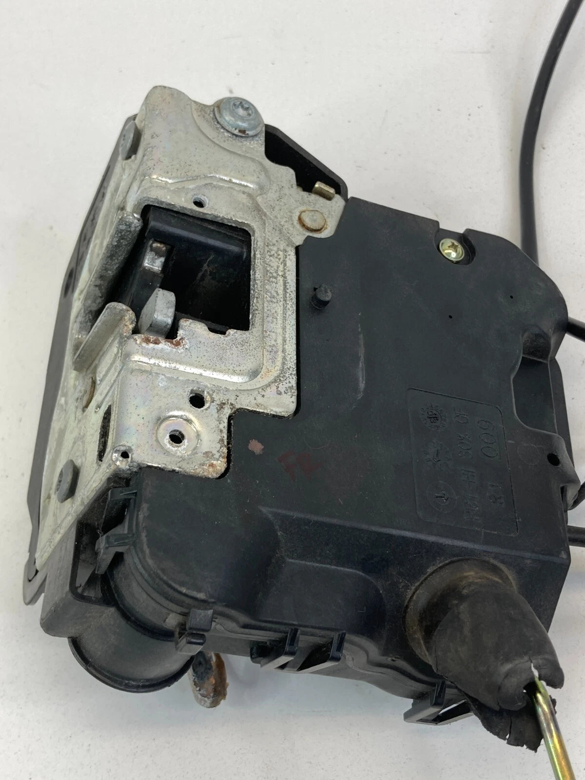 2001-2005 MERCEDES-BENZ C 320 FRONT RIGHT SIDE DOOR LOCK LATCH RELEASE ACTUATOR