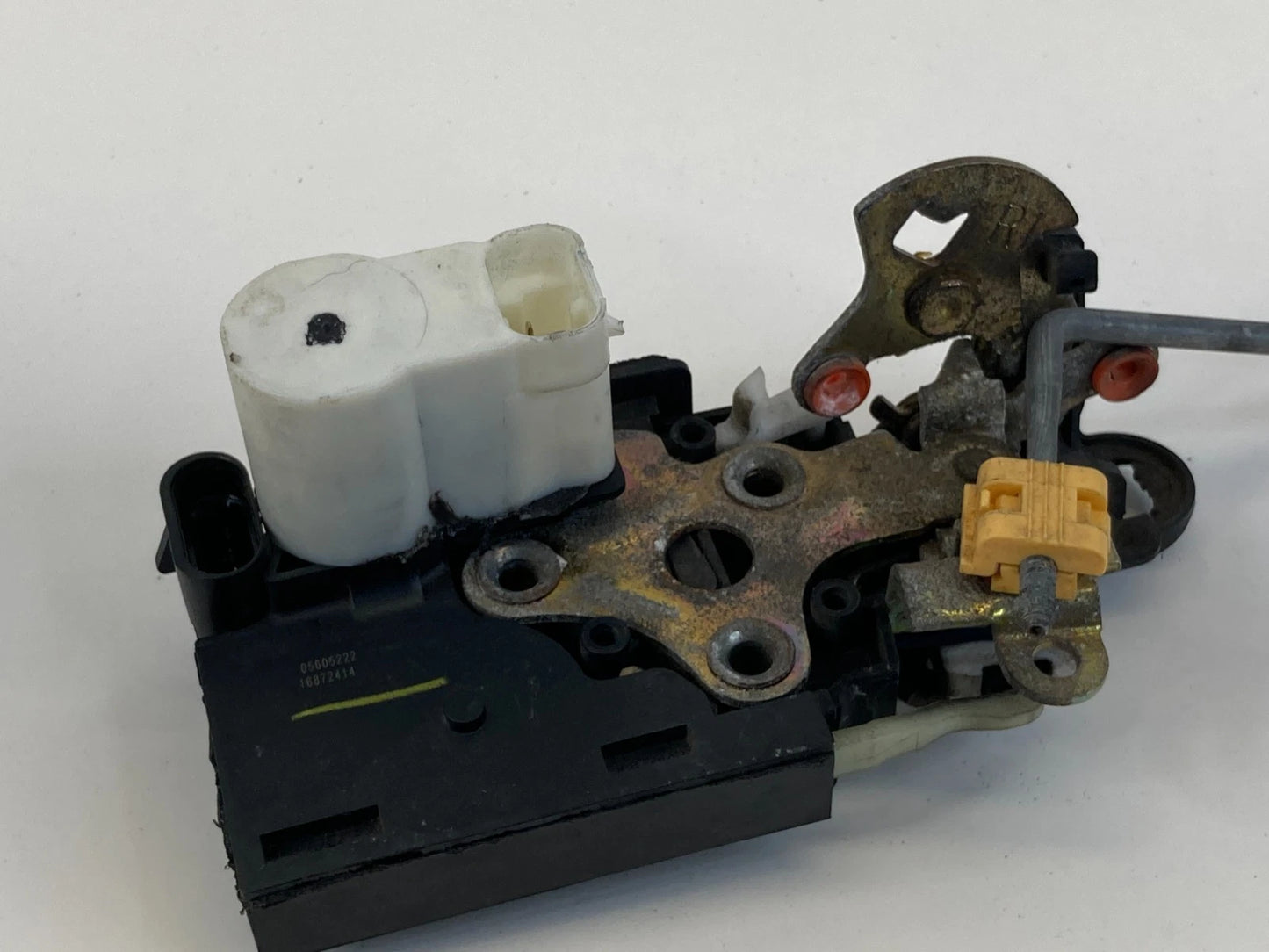2002-2009 CHEVY TRAILBLAZER ENVOY REAR RIGHT DOOR LOCK LATCH ACTUATOR 16872414