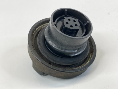 2011 2012 2013 Dodge Durango Fuel Filler Tank Gas Lid Cover Cap Assembly OEM