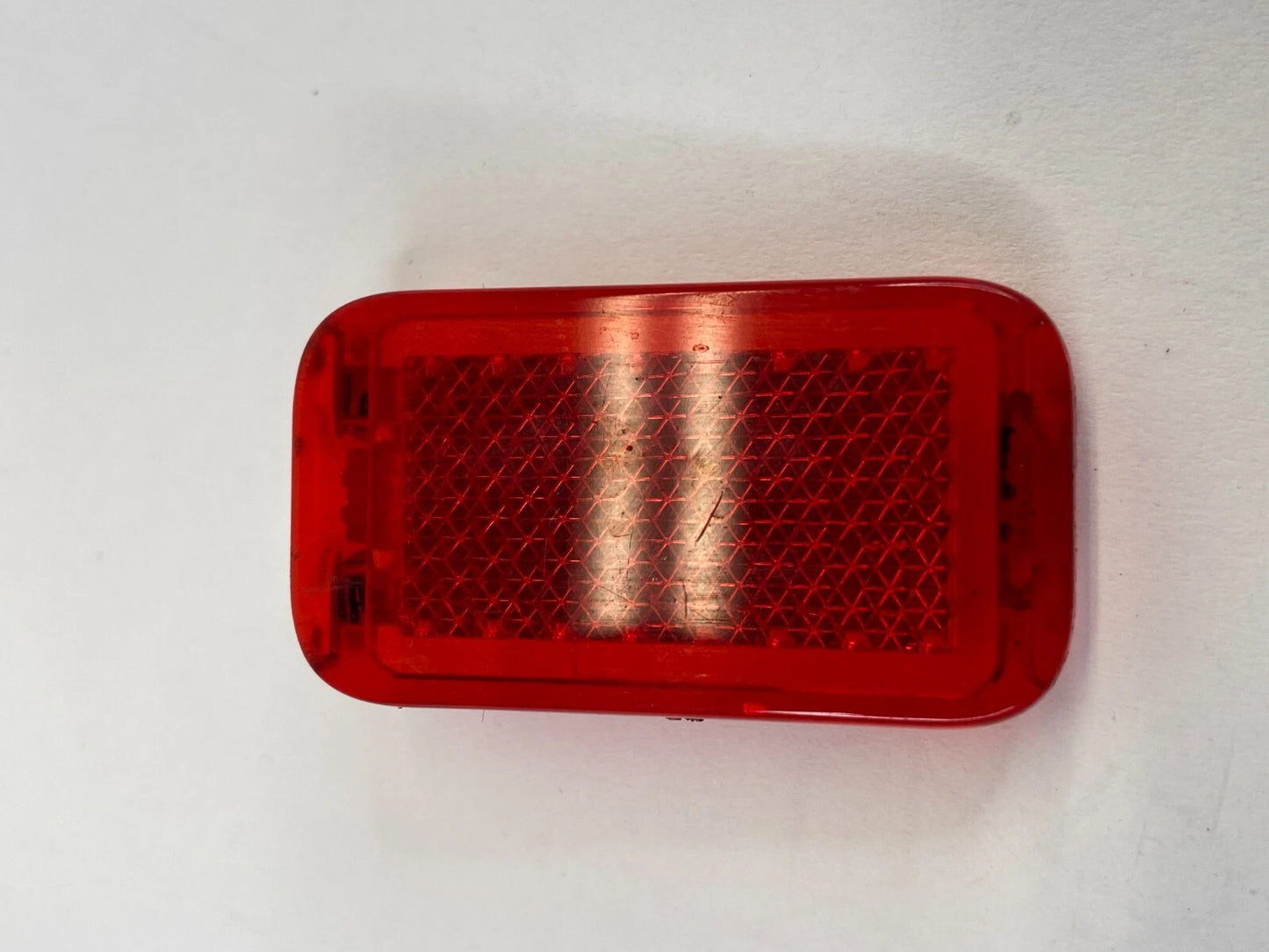 2013-2019 FORD ESCAPE FRONT RIGHT PASSENGER SIDE DOOR REFLECTOR LENS RED OEM