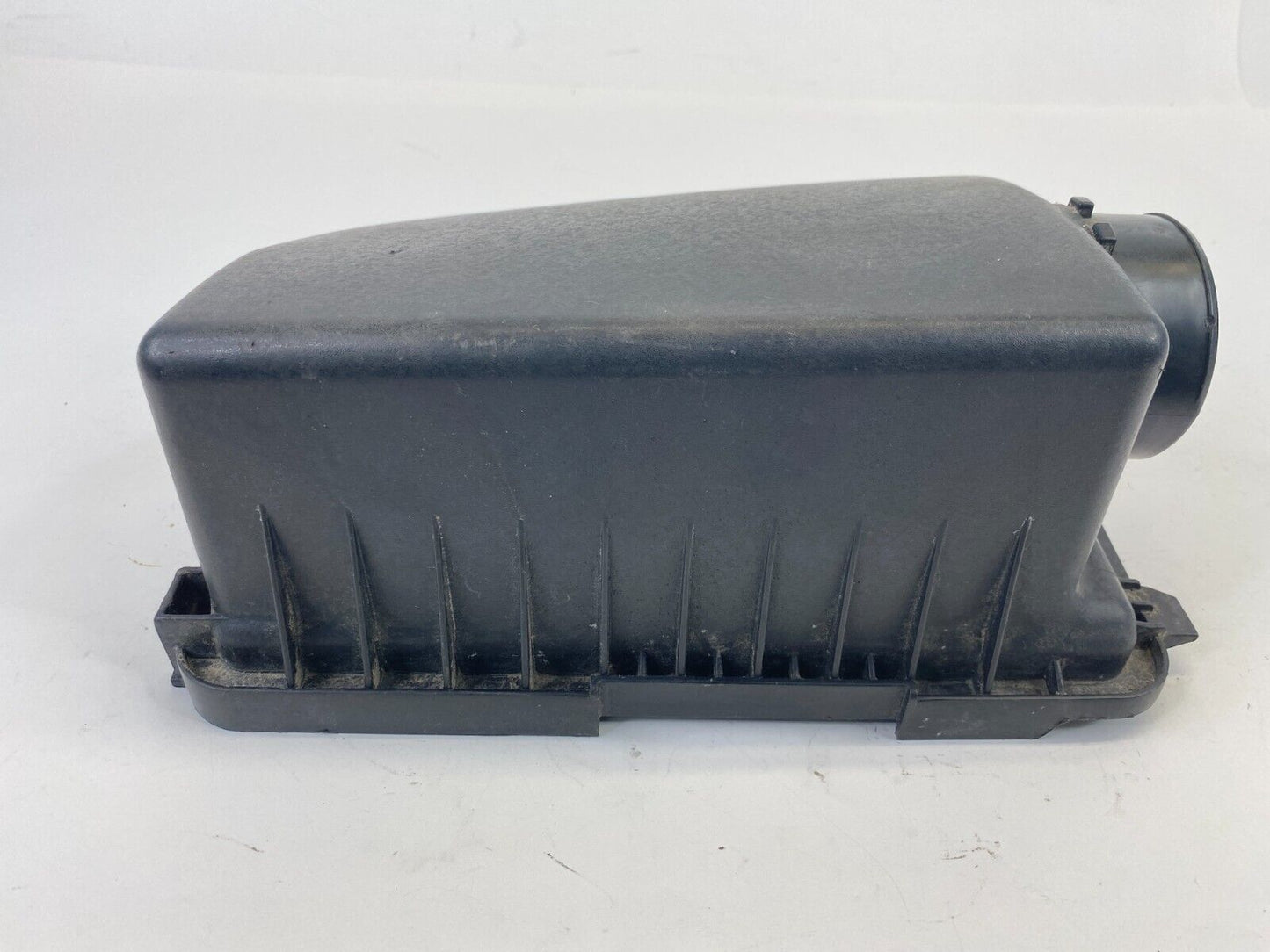 2011-2016 Hyundai Elantra Air Intake Box Upper Cleaner Cover Housing 28110-3X350