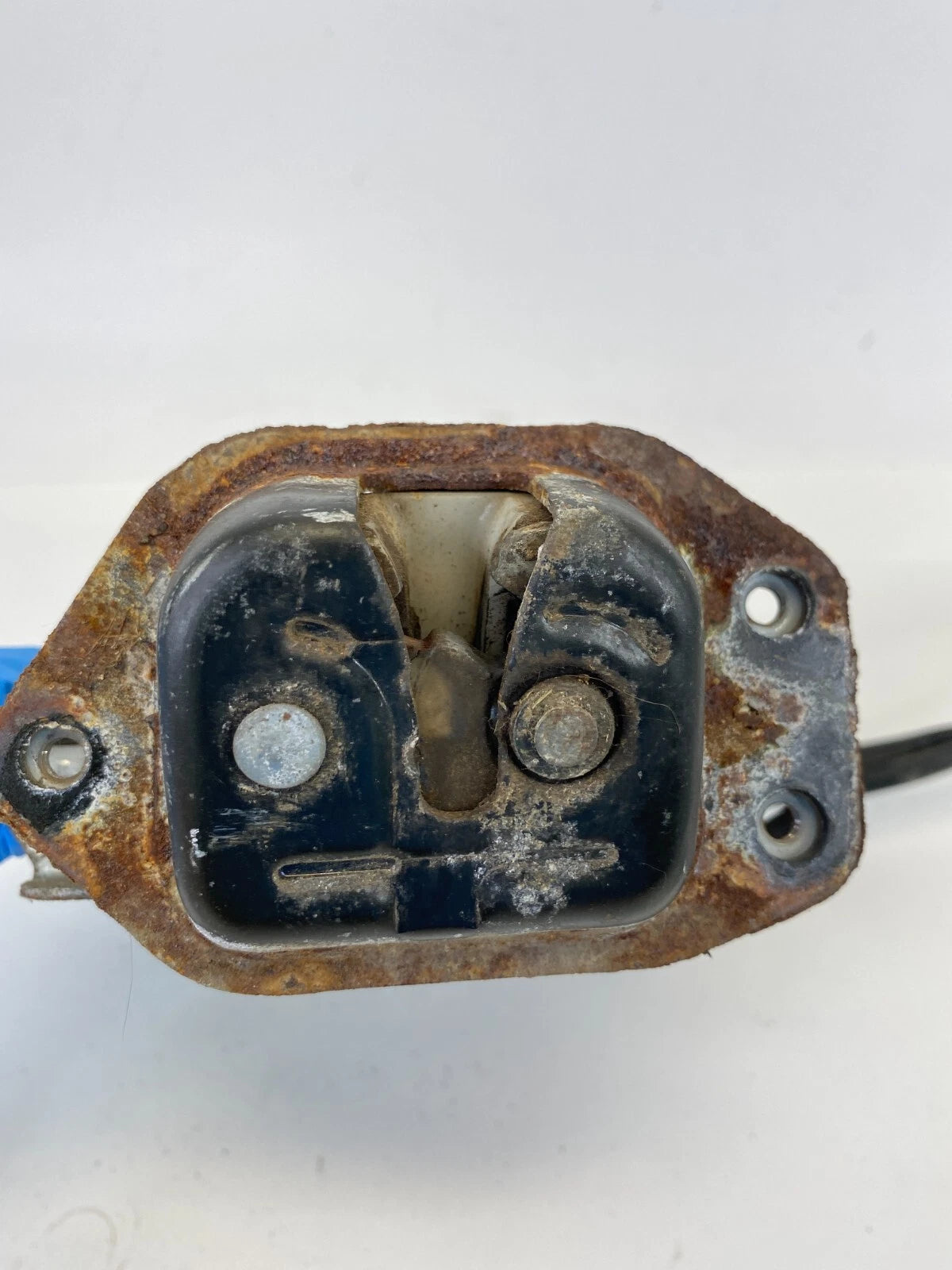 05-15 NISSAN ARMADA REAR TAILGATE HATCH LOCK LATCH ACTUATOR MOTOR 905520AQ00 OEM