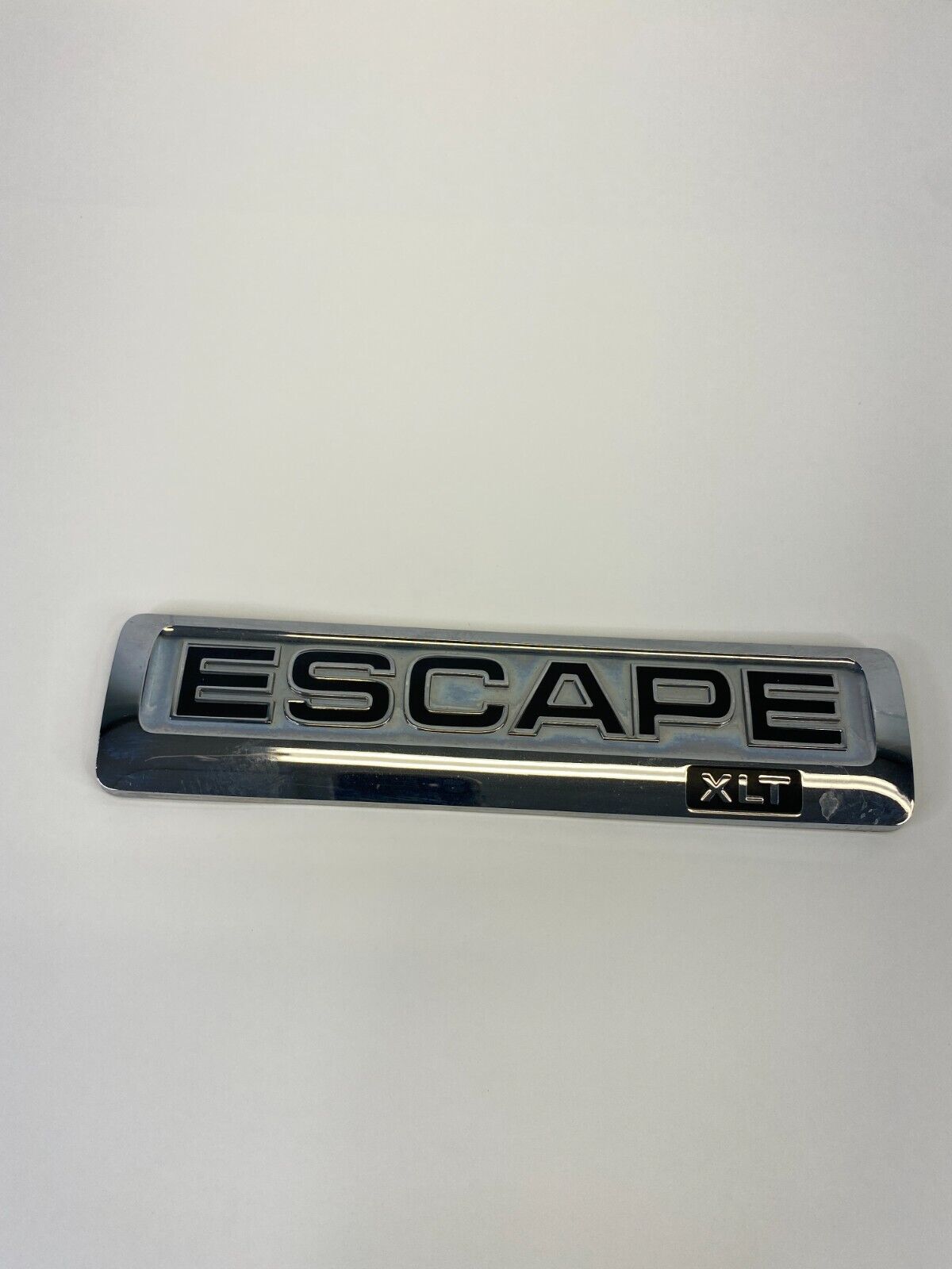 08-12 Ford Escape XLT Rear Trunk Hatch Lid Emblem Badge Logo 8L84-7843156-AA OEM