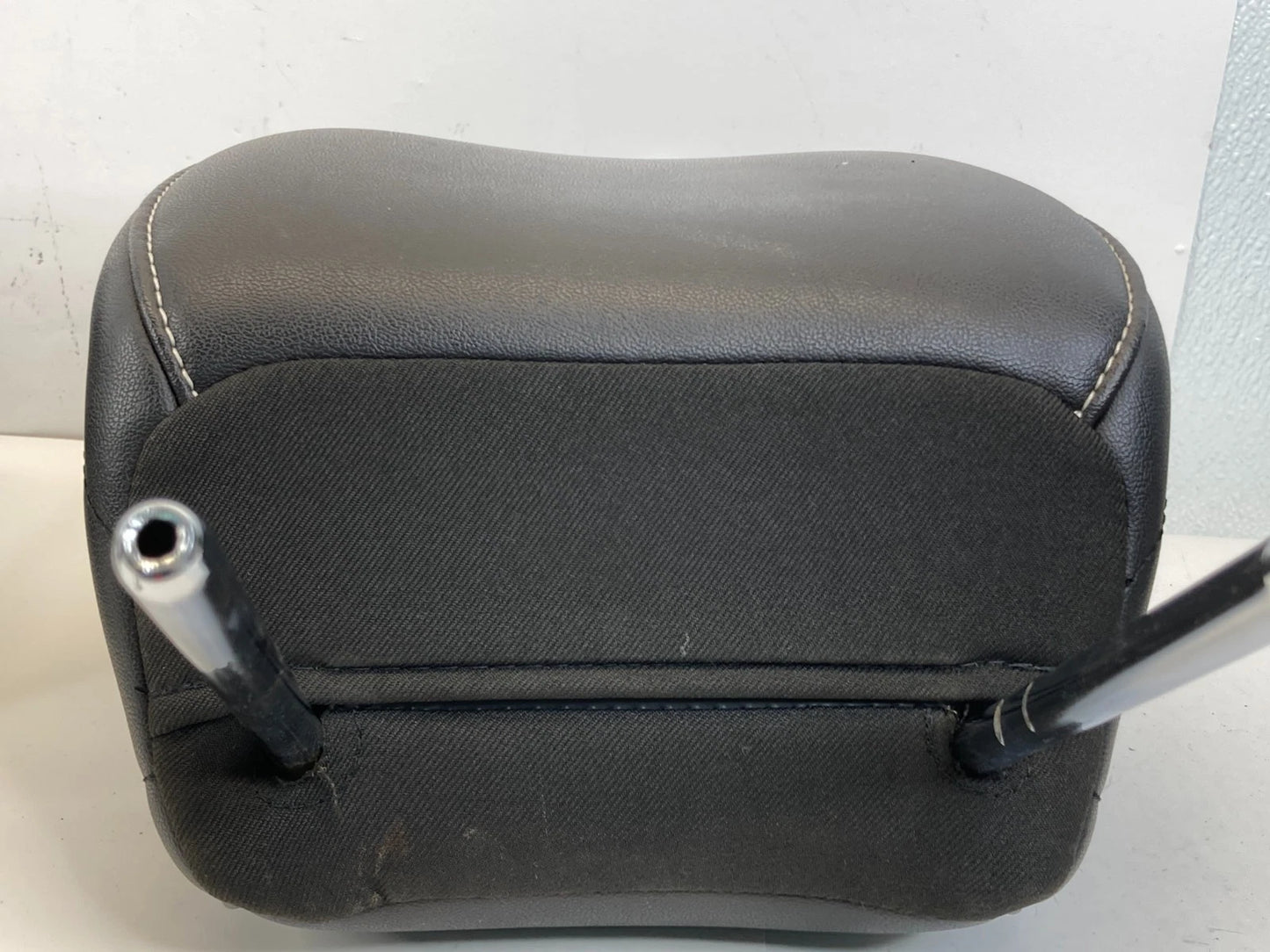 2009-2012 FORD FLEX FRONT LEFT & RIGHT SEAT HEADREST HEAD REST PAIR ASSEMBLY OEM