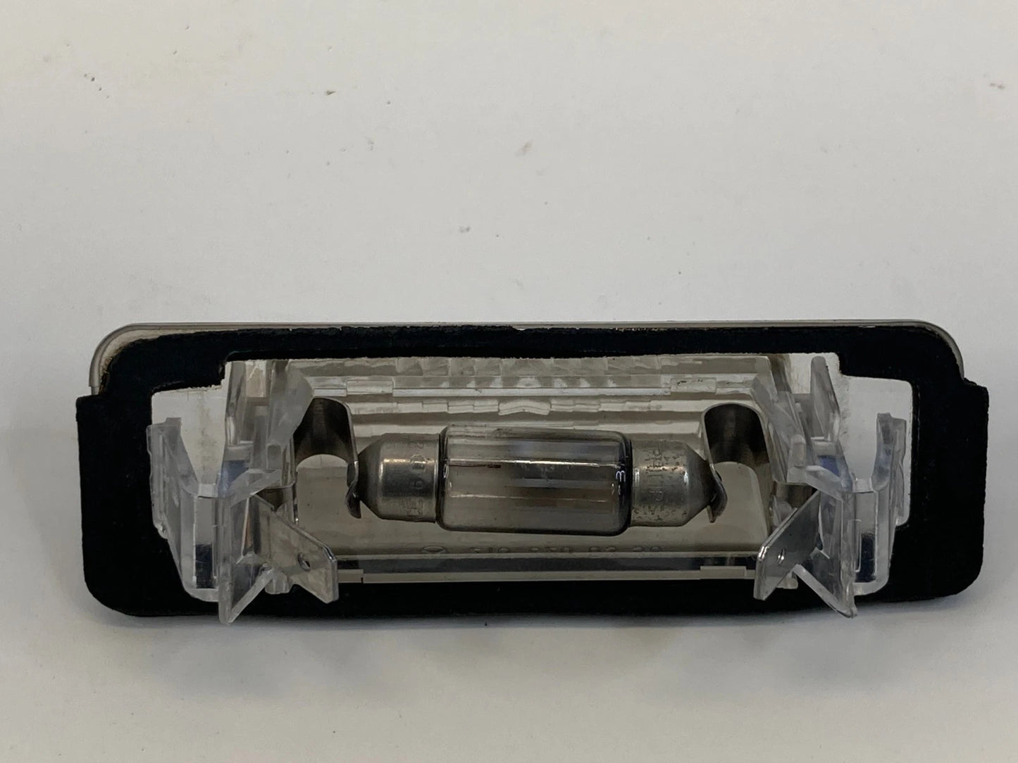98-02 MERCEDES-BENZ E430 REAR TRUNK LICENSE PLATE LIGHT LAMP 210-820-03-56 OEM