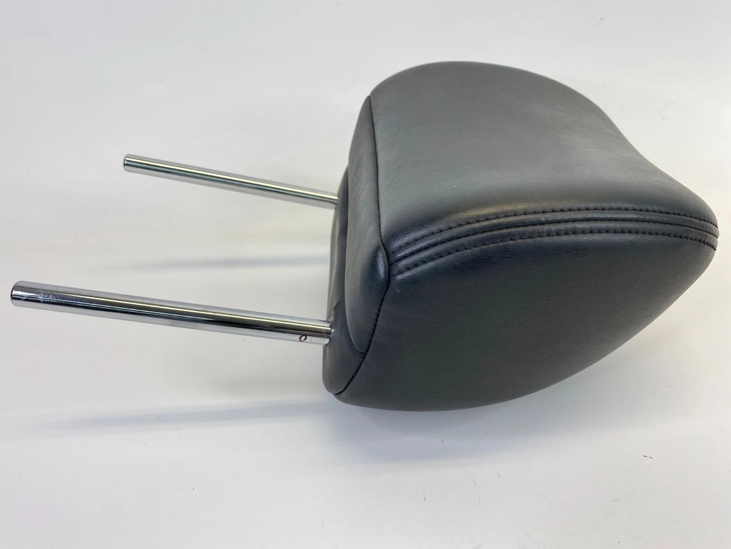2007 2008 INFINITI G35 SEDAN FRONT PASSENGER SEAT HEADREST HEAD REST FR RH