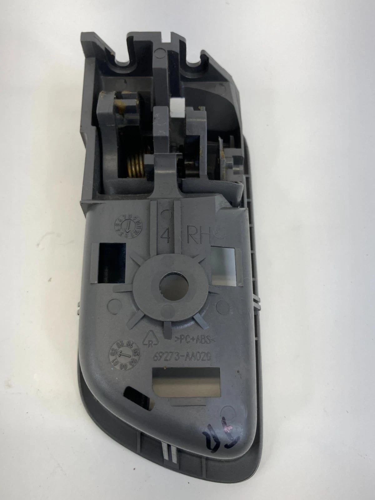 2002-2006 TOYOTA CAMRY FR PASSENGER RH INSIDE DOOR HANDLE OEM FACTORY 69273AA020