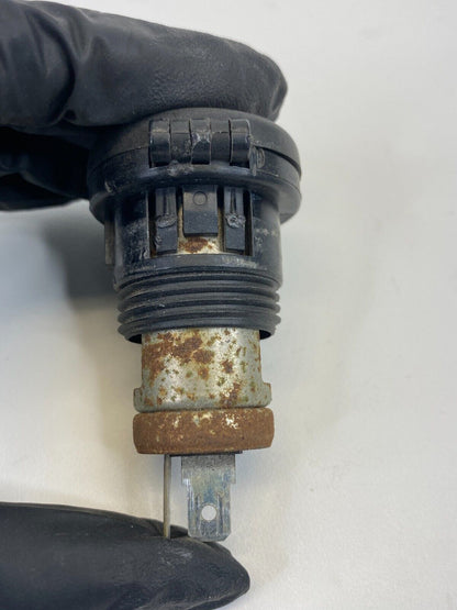 2001-2004 Nissan Pathfinder Rear 12V Power Outlet Plug Ignition Socket OEM