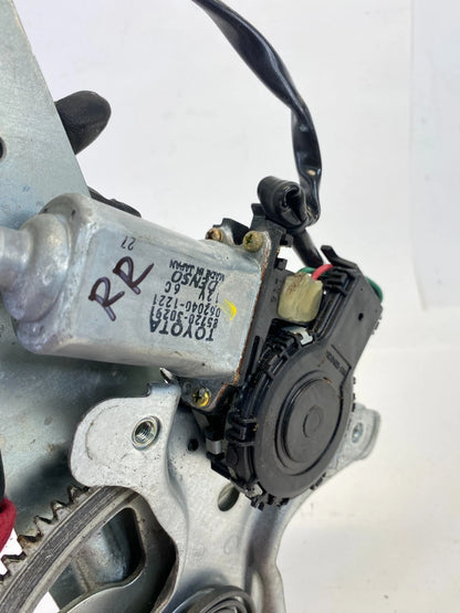 1998-2005 LEXUS GS300 REAR RIGHT SIDE DOOR WINDOW MOTOR REGULATOR 85720-30291