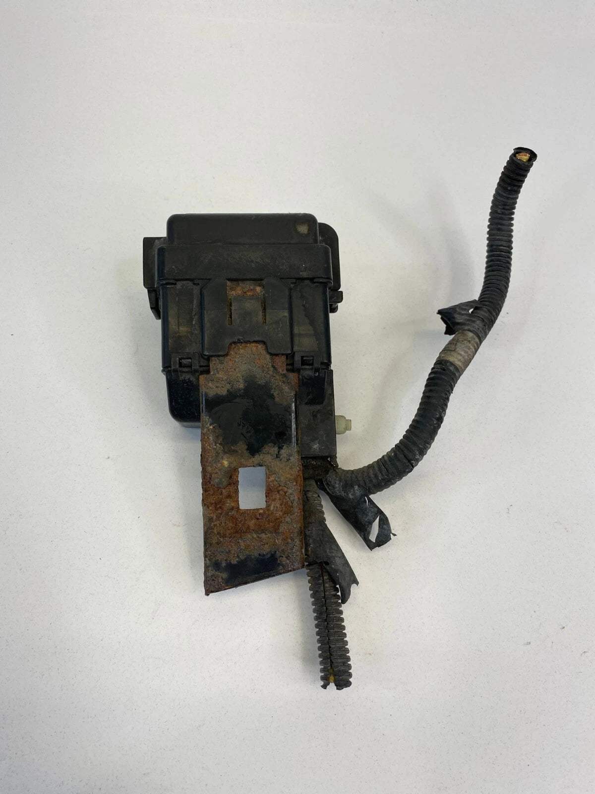 2003 2004 2005 HONDA PILOT EX 3.5L ENGINE BAY SMALL FUSE RELAY BOX W/ COVER OEM
