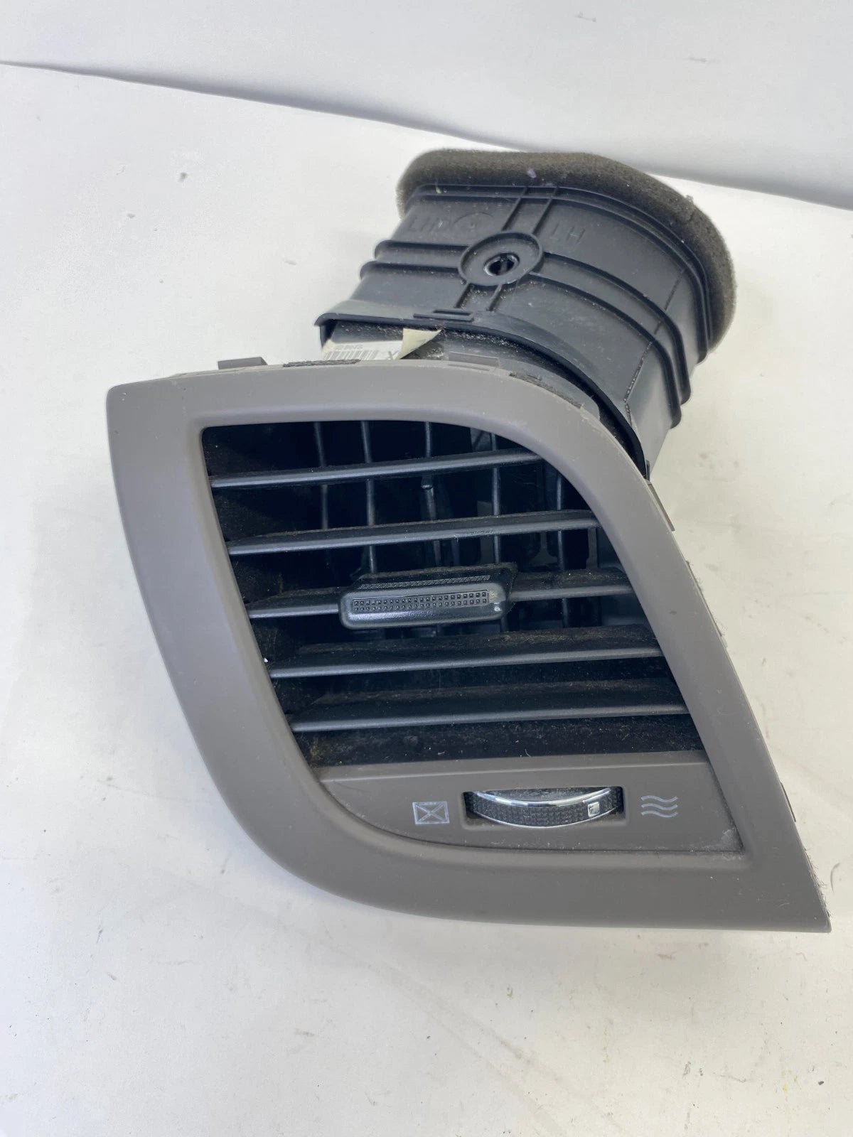 2011-2014 HYUNDAI ACCENT LEFT DRIVER SIDE DASH AIR VENT GRILLE OEM 97460-1R000