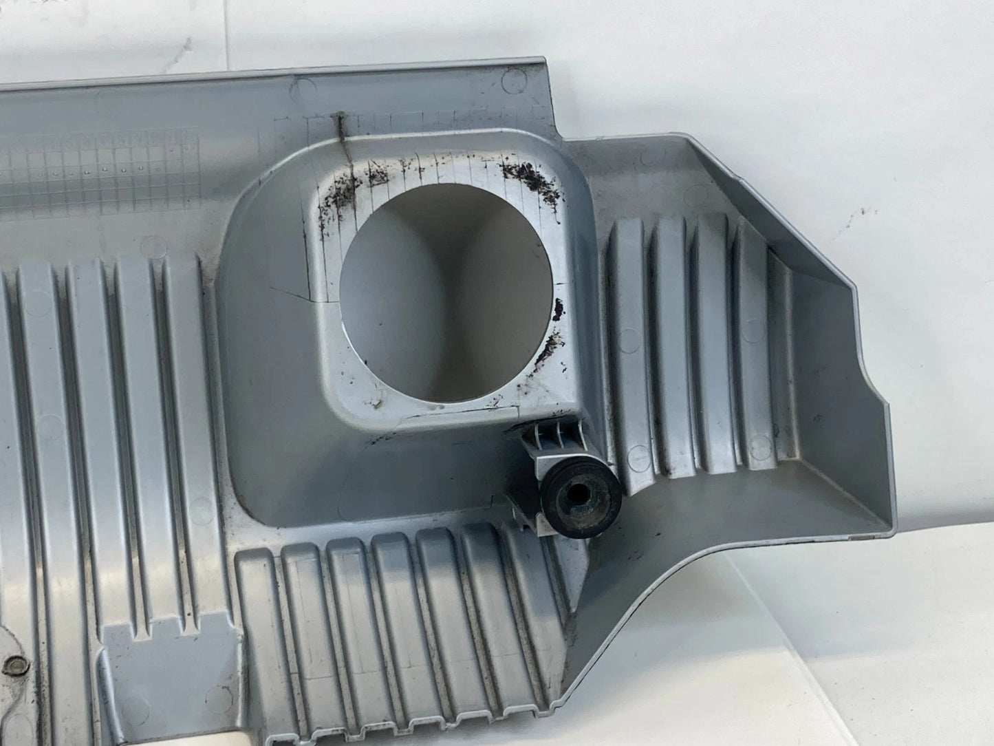 2010-2015 TOYOTA PRIUS 1.8L L4 HYBRID ENGINE COVER TOP PANEL TRIM 1121237090 OEM