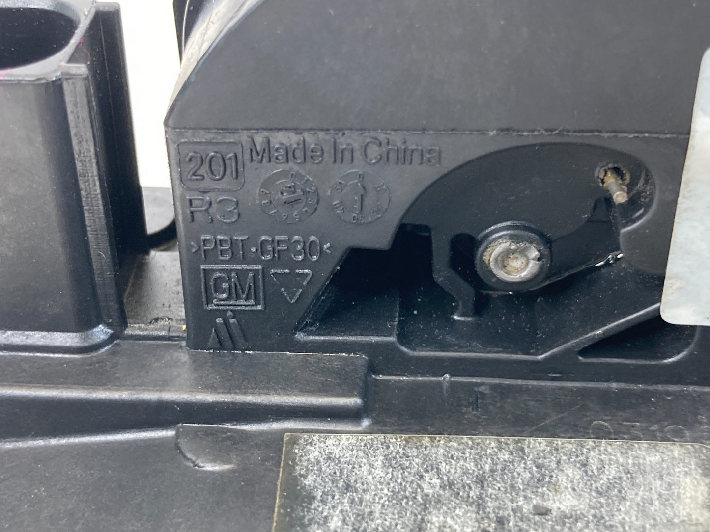 10-17 Chevrolet Equinox Front Right Door Lock Latch Release Actuator 13579523