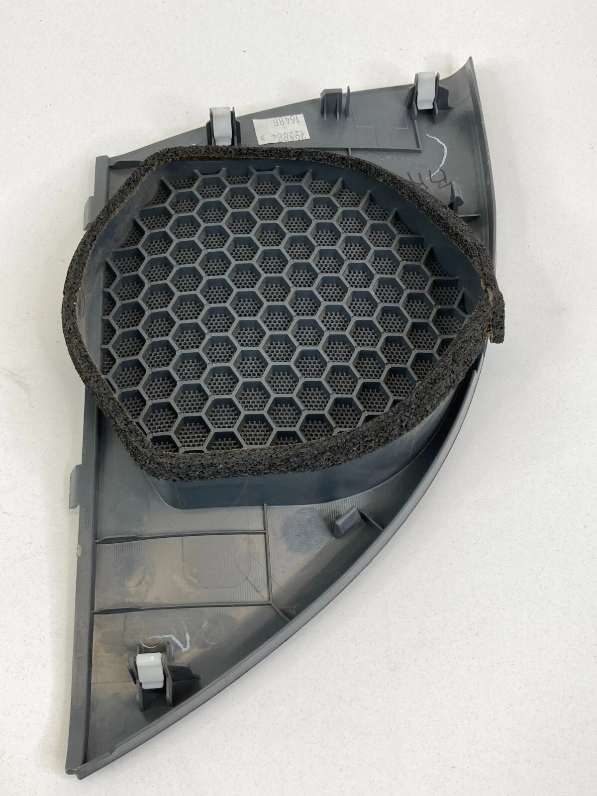 05-07 HONDA ODYSSEY REAR RIGHT SIDE 3RD ROW SPEAKER GRILLE COVER TRIM 84612-SHJ